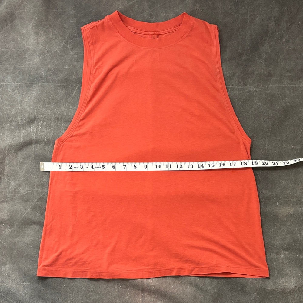Lululemon women’s tank L